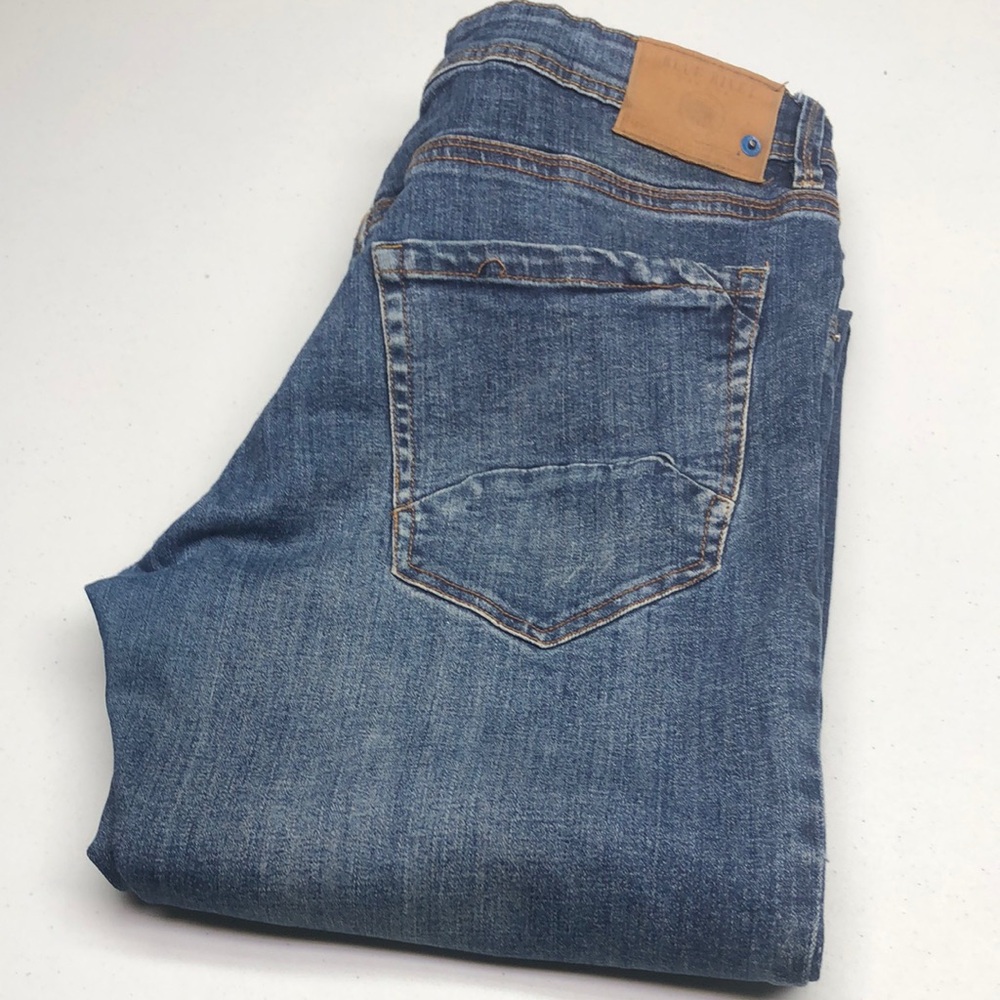 Classic Blue Skinny Jeans with Natural Fading - Picture 8 of 10